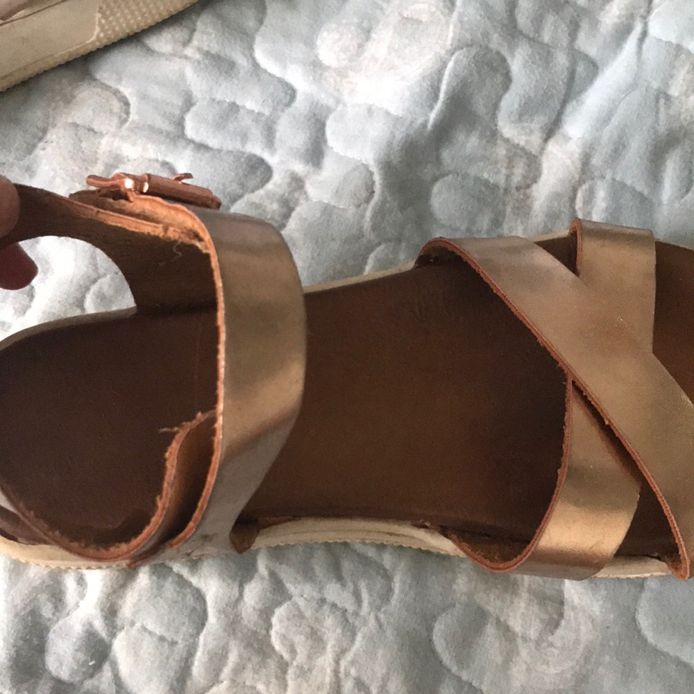 Sandals - Picture 4 of 4